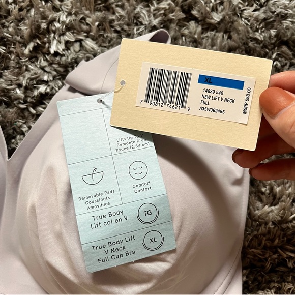 True & Co• Body Lift V-Neck Full Cup Bralette - Picture 7 of 14